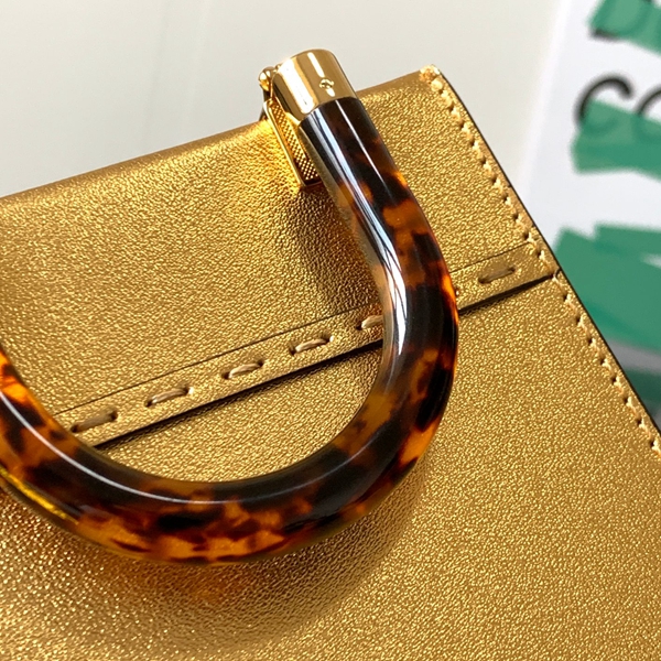 スーパーコピーブランドバッグ角部分ディテール